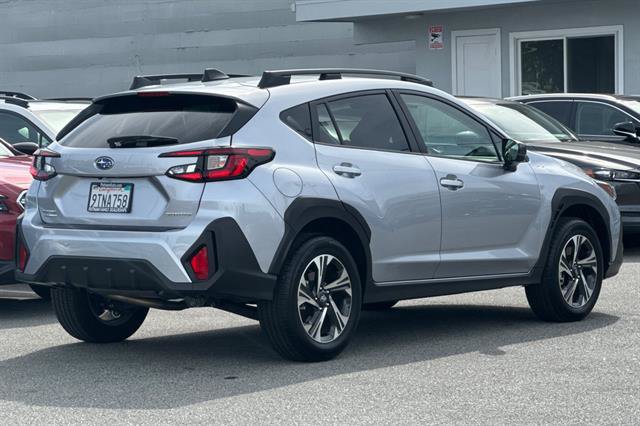 Used 2025 Subaru Crosstrek 2.5i Premium AWD/4WD image 3