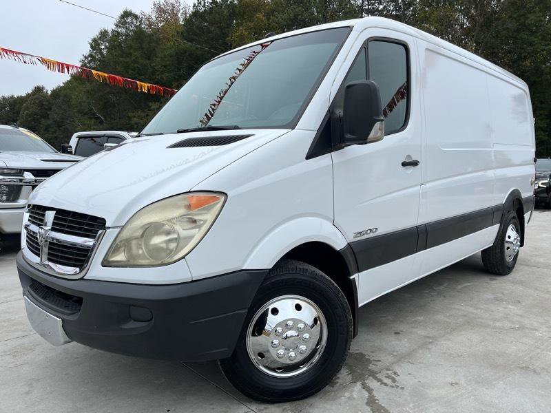 Used 2008 Dodge Sprinter 2500 RWD image 3
