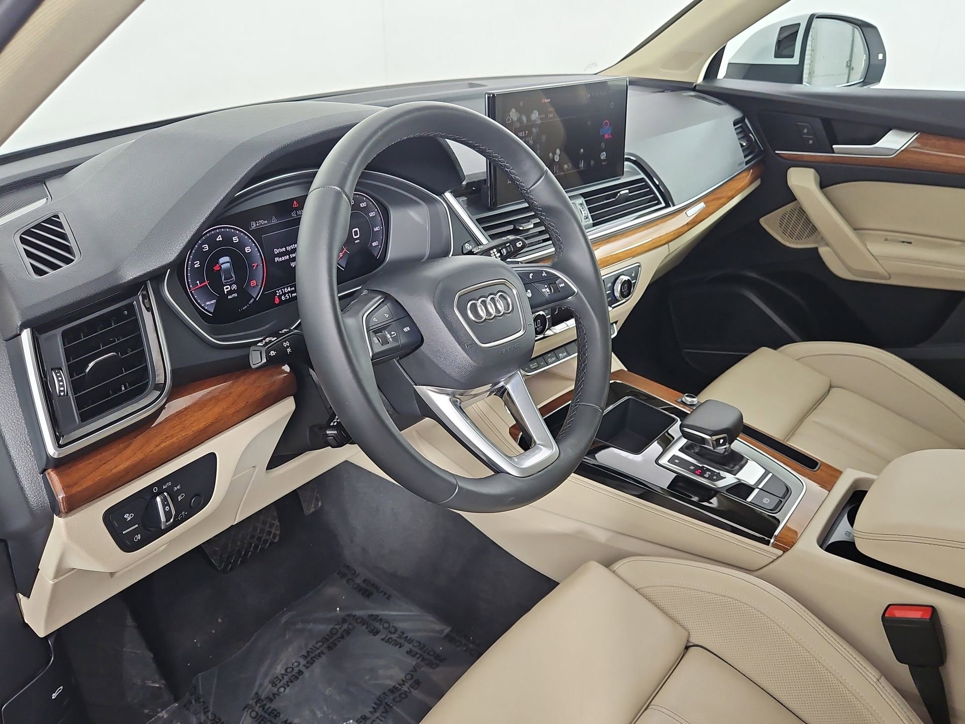 Certified 2023 Audi Q5 2.0T Premium Plus w/ Premium Plus Package image 17