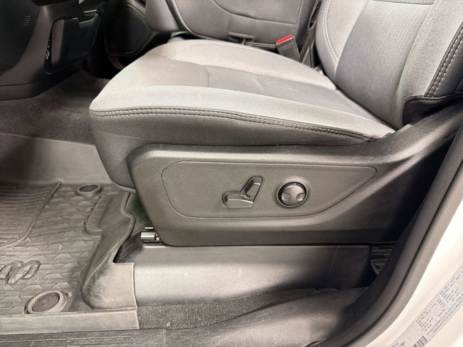 Used 2022 RAM 1500 Big Horn RWD image 13