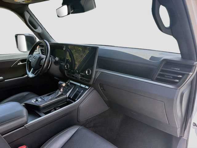 Used 2024 Lexus GX 550 AWD/4WD image 14
