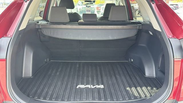 Used 2021 Toyota RAV4 XLE w/ Convenience Package AWD/4WD image 26