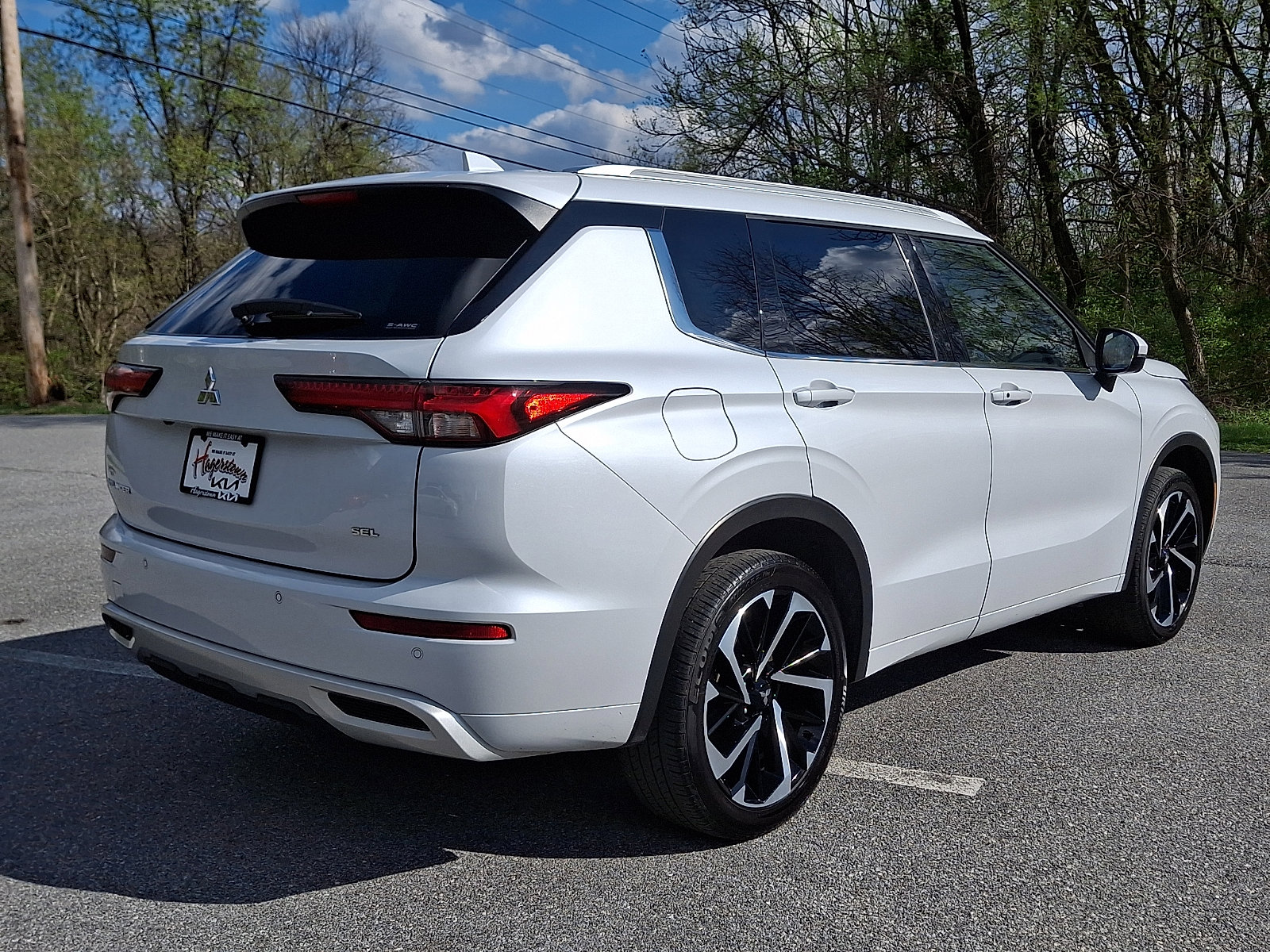 Used 2024 Mitsubishi Outlander SEL image 6