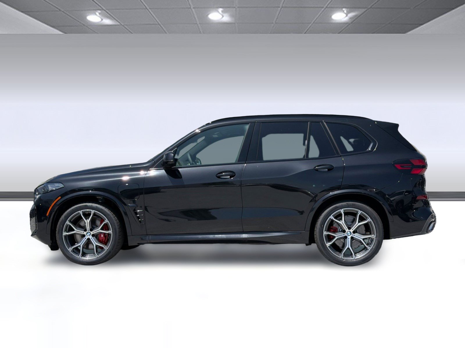 New 2026 BMW X5 xDrive50e w/ M Sport Package AWD/4WD image 2