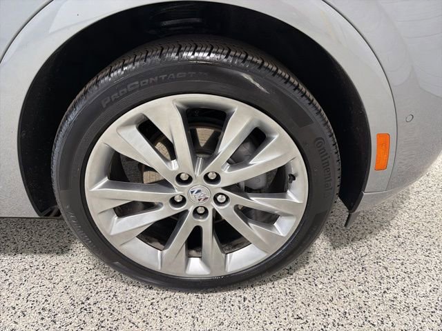 Used 2023 Buick Envision Avenir image 39