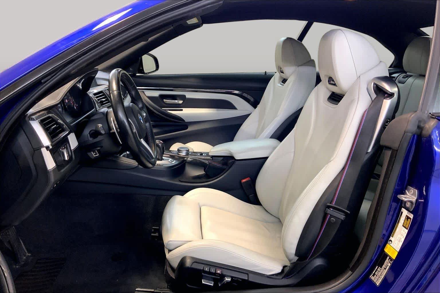 Used 2020 BMW M4 Convertible w/ Competition Package RWD image 7