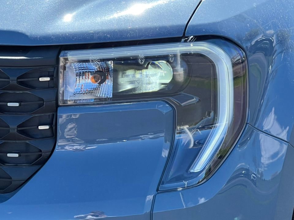 Used 2026 Ford Maverick Lariat w/ 4K Tow Package AWD/4WD image 35