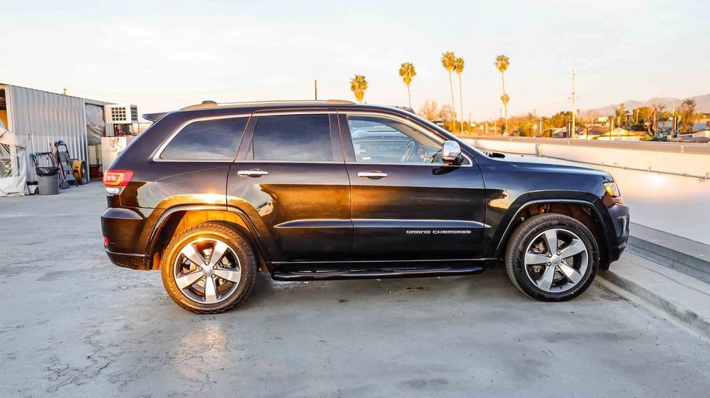 Used 2015 Jeep Grand Cherokee Overland image 13