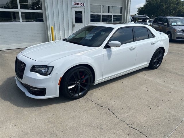 Used 2023 Chrysler 300 C RWD image 23