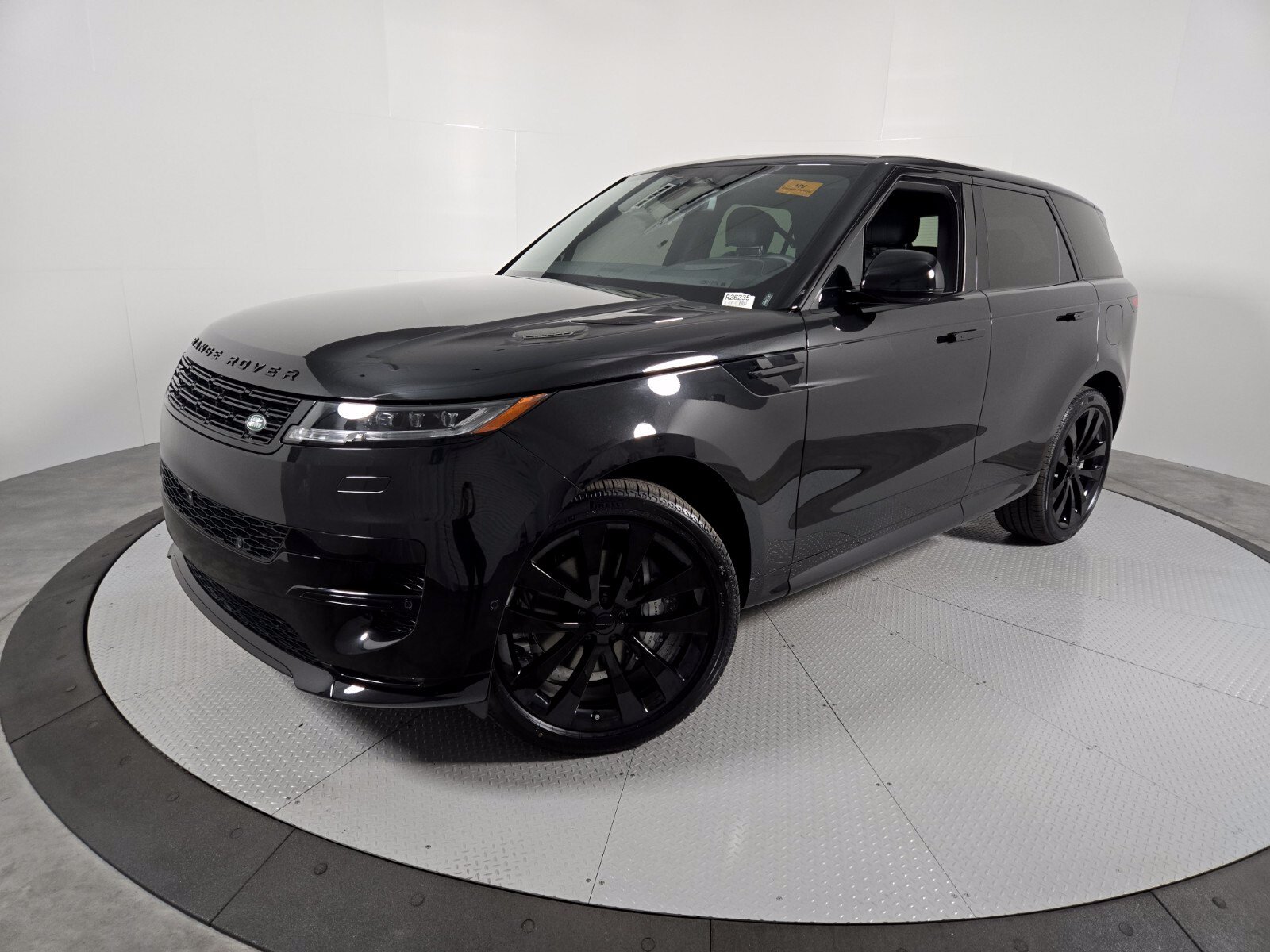 New 2026 Land Rover Range Rover Sport Dynamic SE AWD/4WD image 1