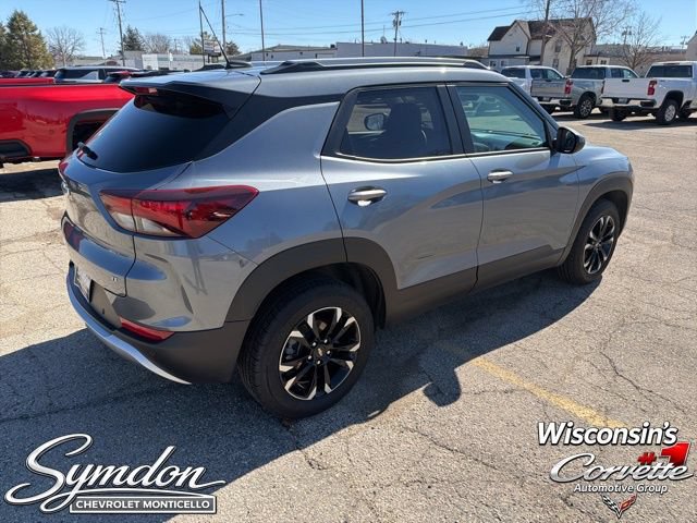 Used 2022 Chevrolet TrailBlazer LT w/ Convenience Package AWD/4WD image 4