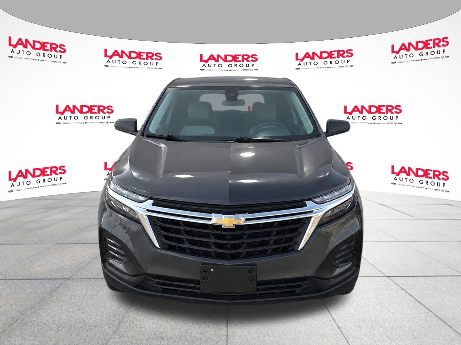 Used 2022 Chevrolet Equinox LS w/ LS Convenience Package FWD image 2