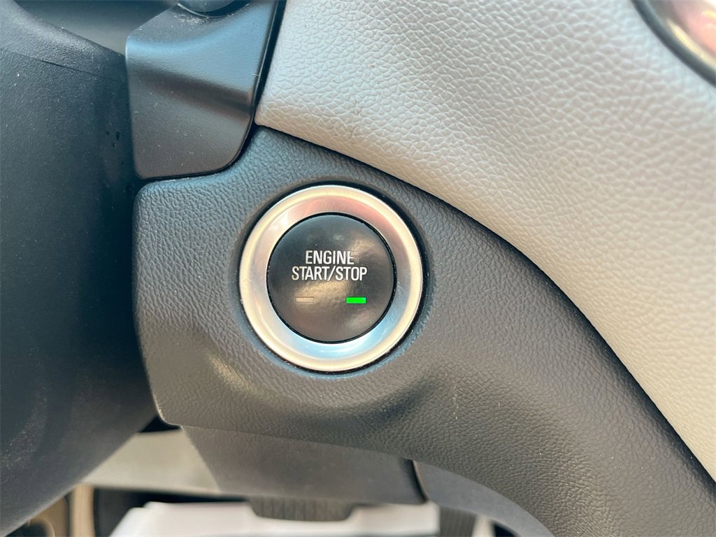 Used 2020 Chevrolet Equinox LS image 22