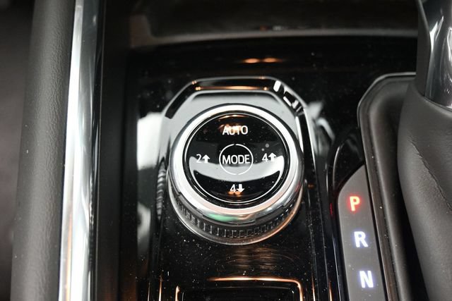 Used 2025 GMC Canyon AT4 w/ Nightfall Edition AWD/4WD image 25