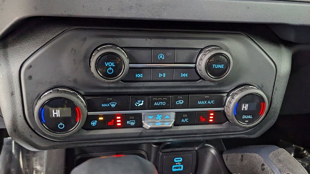 Certified 2025 Ford Bronco Badlands image 28