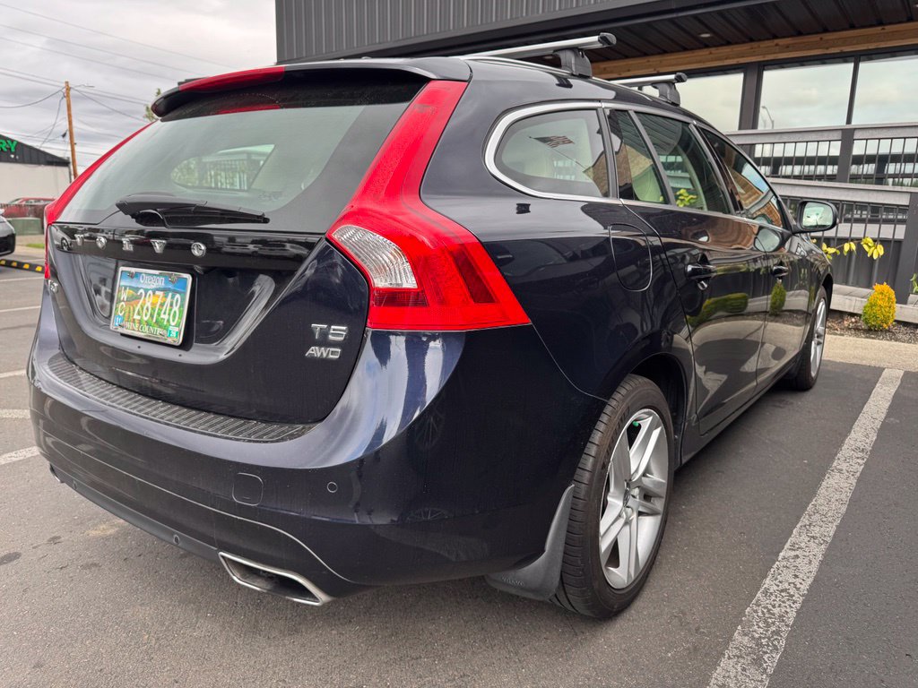 Used 2017 Volvo V60 T5 Platinum AWD/4WD image 5