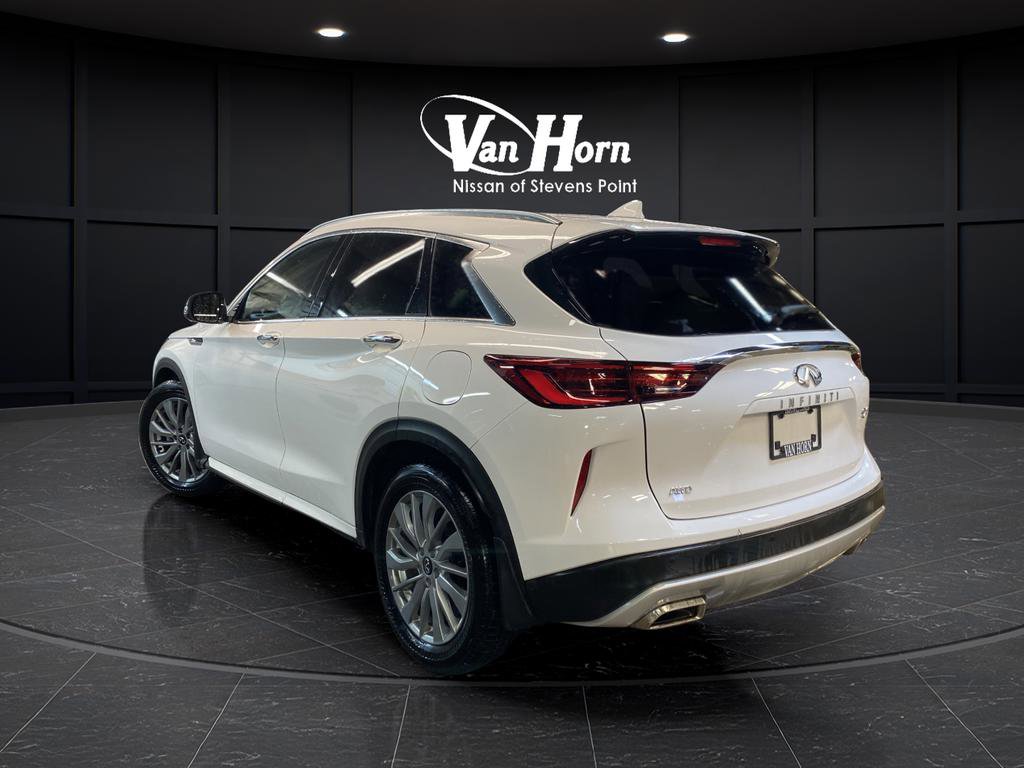Used 2025 INFINITI QX50 Luxe AWD/4WD image 3