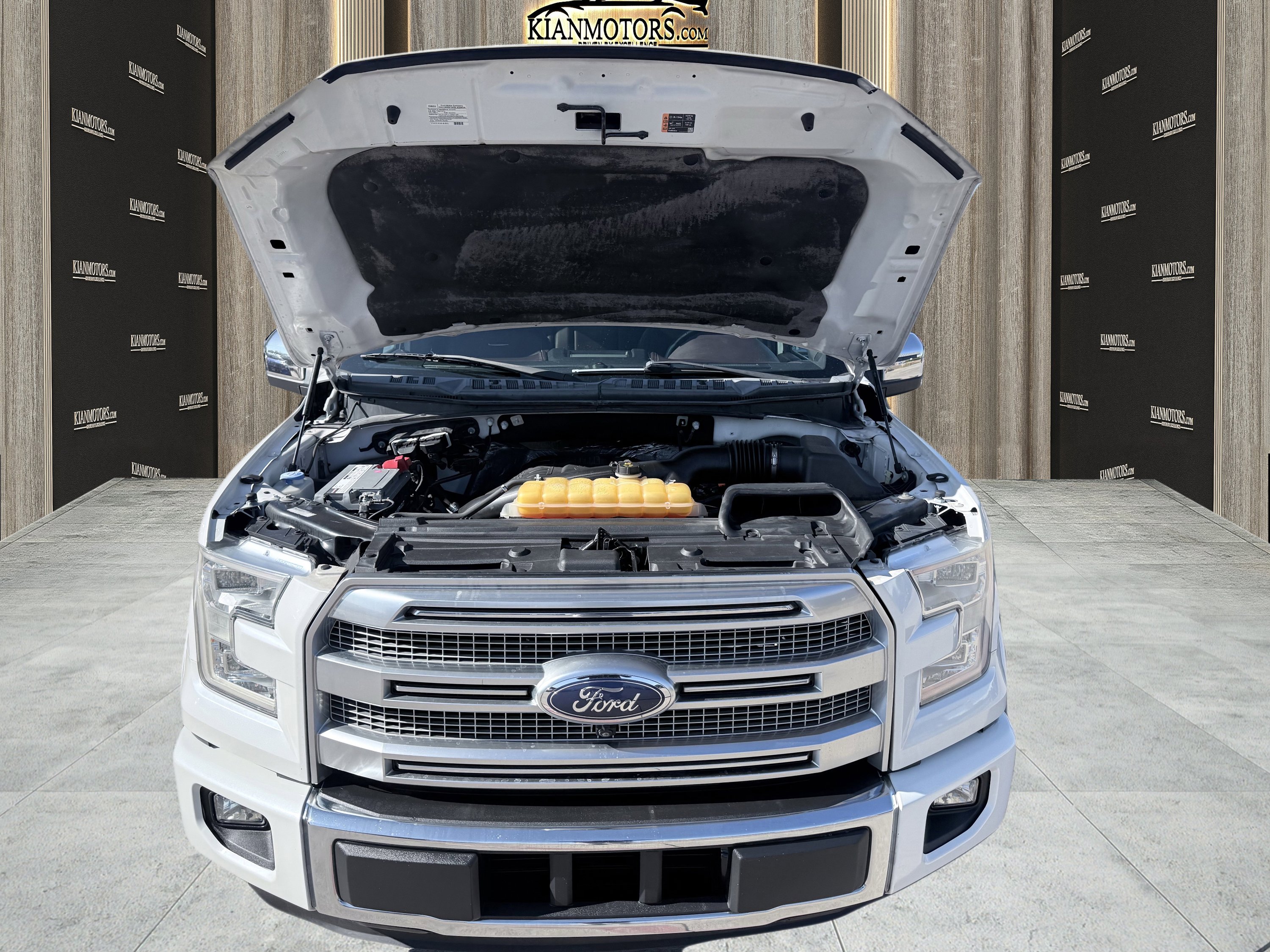 Used 2016 Ford F150 Platinum w/ Equipment Group 701A Luxury image 54