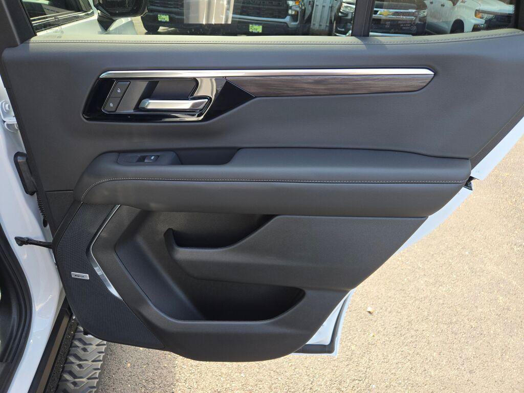 New 2026 Chevrolet Tahoe Z71 w/ Comfort Package AWD/4WD image 10