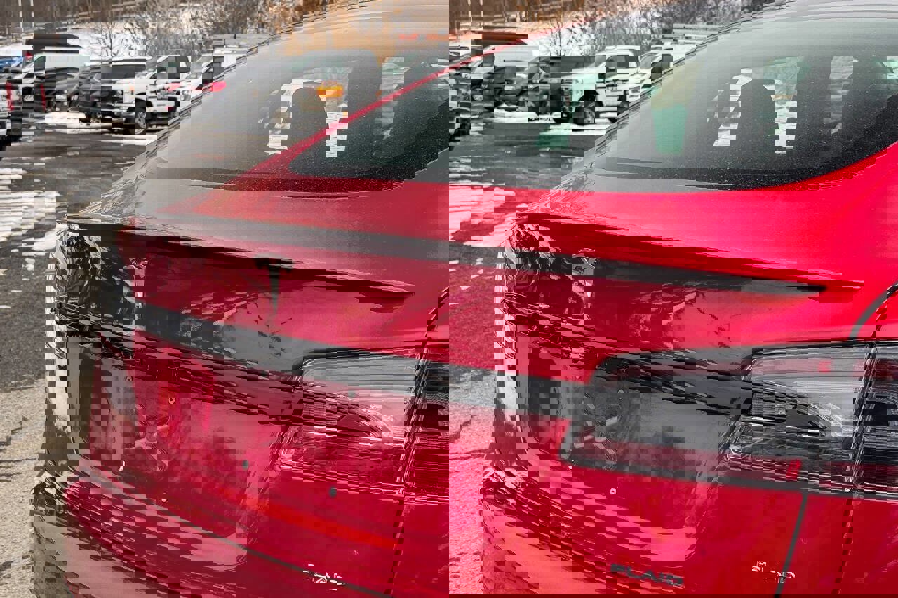Used 2021 Tesla Model S Plaid image 18