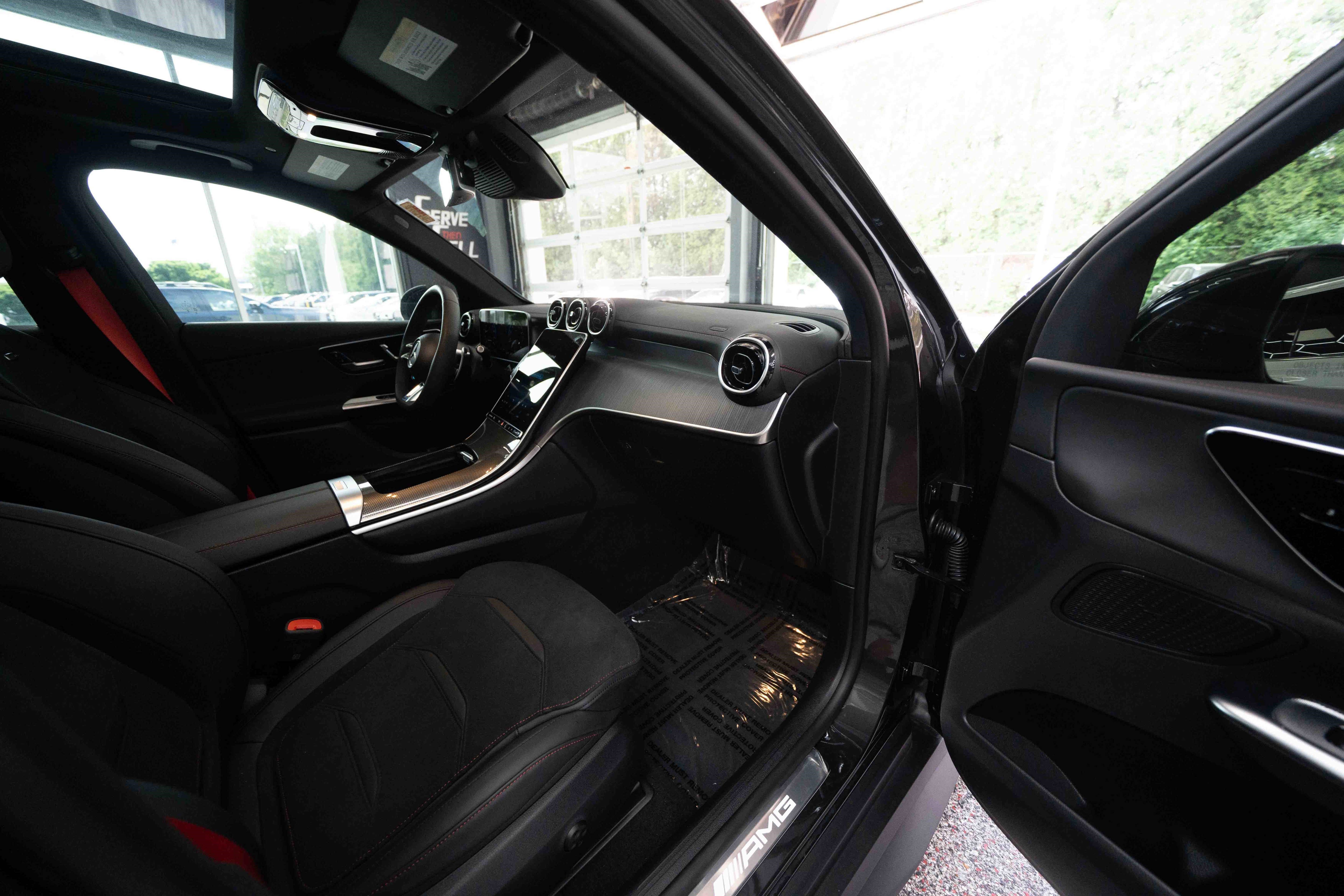 Used 2025 Mercedes-Benz GLC 43 AMG 4MATIC image 26