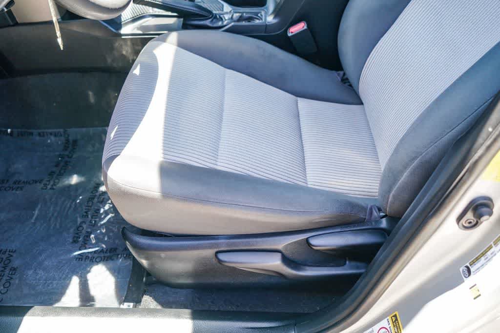 Used 2014 Toyota RAV4 LE FWD image 20