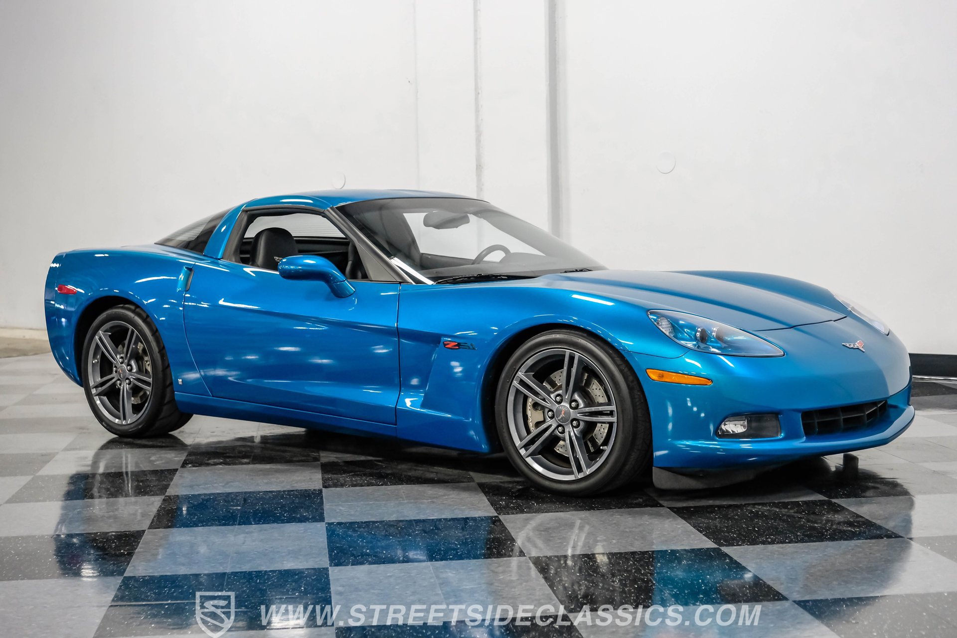 Used 2008 Chevrolet Corvette Coupe w/ Z51 Performance Package image 14