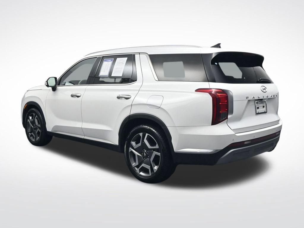 Used 2024 Hyundai Palisade Limited FWD image 9
