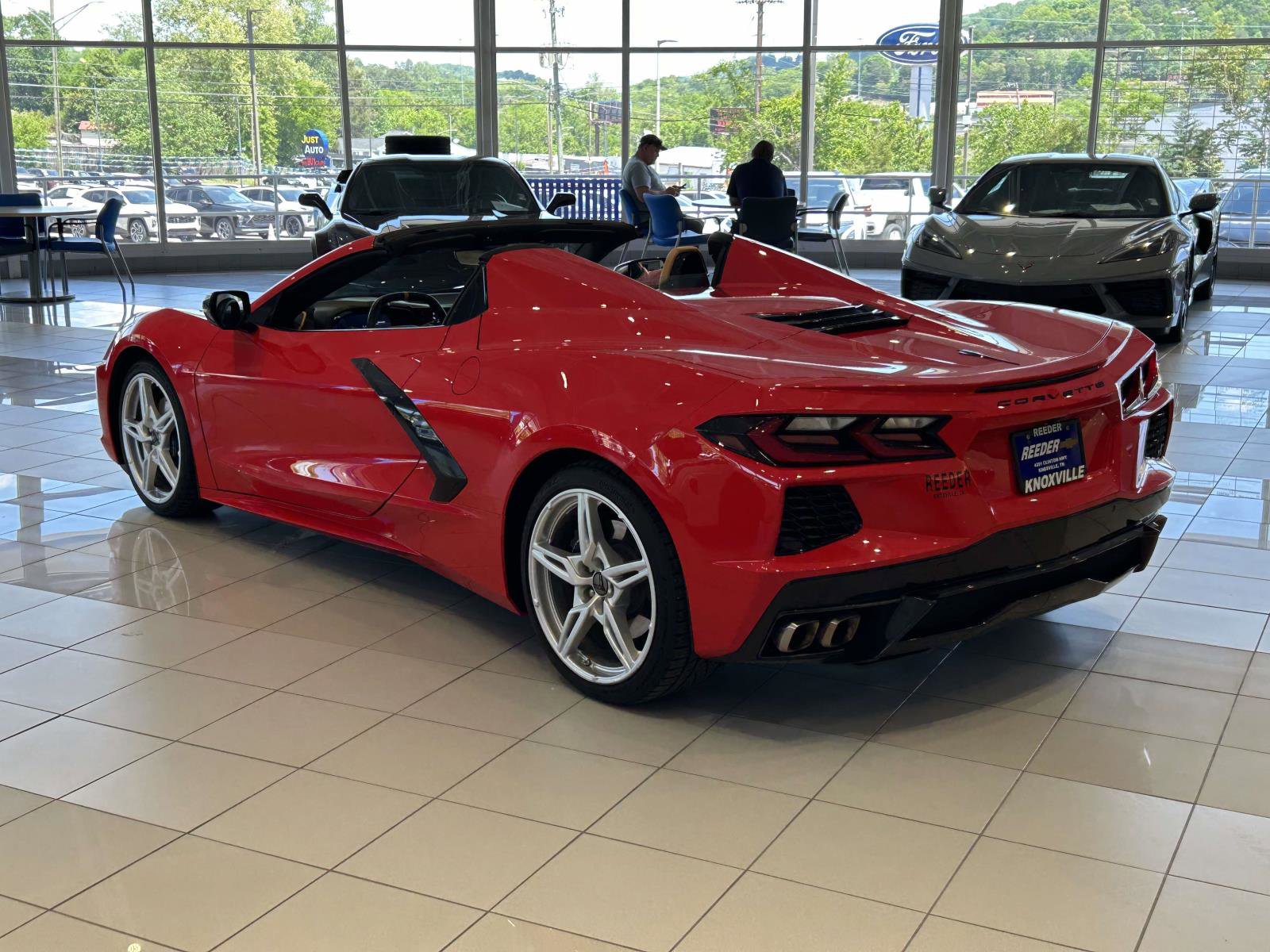 Used 2025 Chevrolet Corvette Stingray Premium Conv w/ 3LT RWD image 5