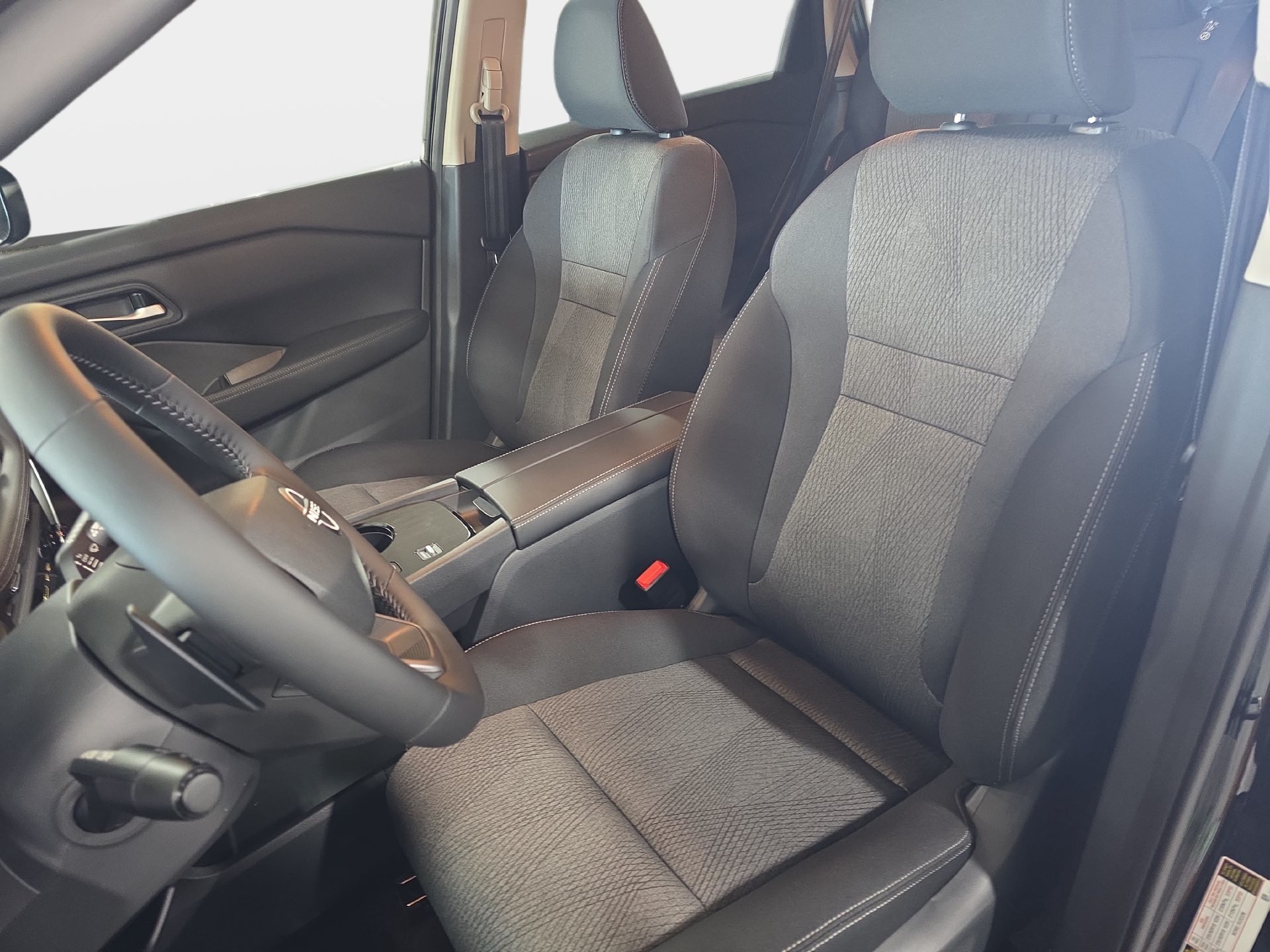 New 2026 Nissan Rogue SV w/ Cold Weather Package FWD image 15