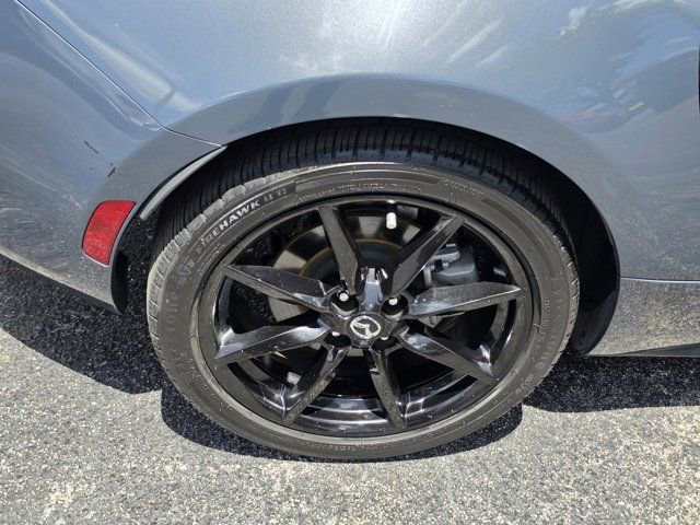 Used 2021 MAZDA MX-5 Miata RF Club RWD image 7