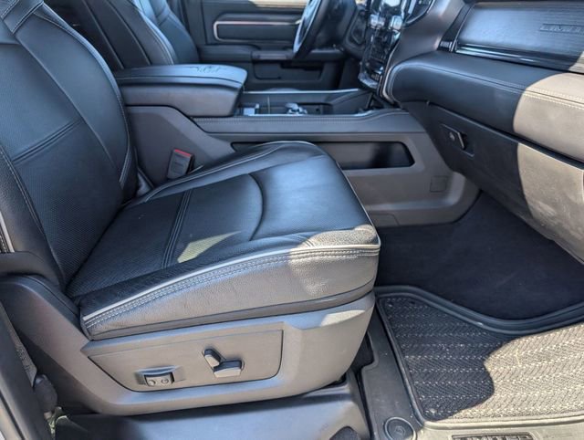 Used 2022 RAM 2500 Limited AWD/4WD image 32
