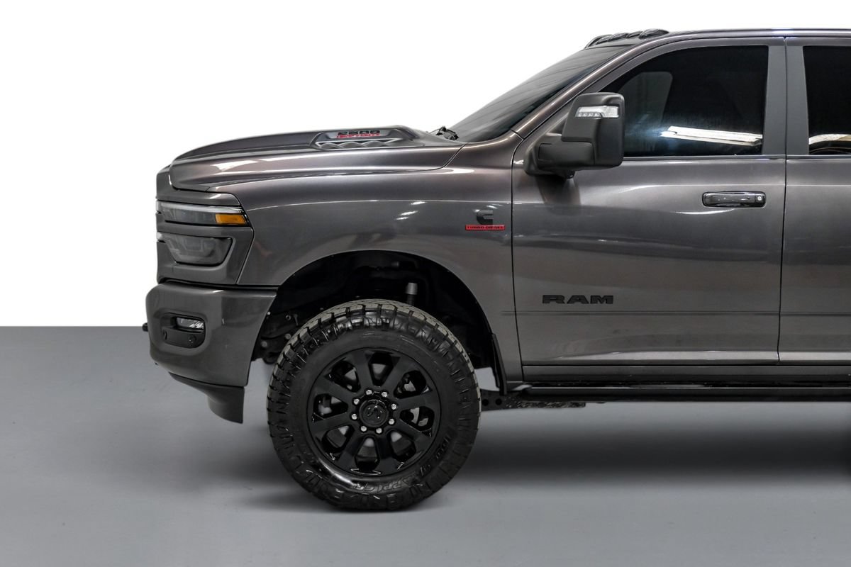 Used 2025 RAM 2500 Laramie AWD/4WD image 10