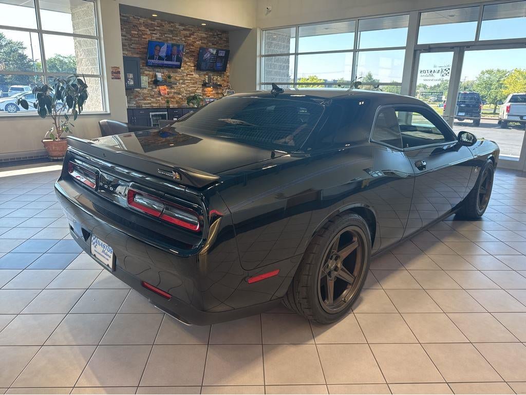 Used 2016 Dodge Challenger R/T Scat Pack w/ Leather Interior Group RWD image 15