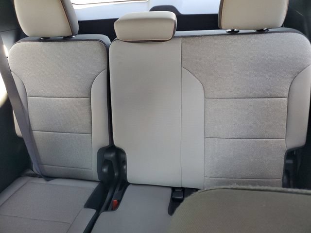 Certified 2025 Chevrolet Traverse LT FWD image 11
