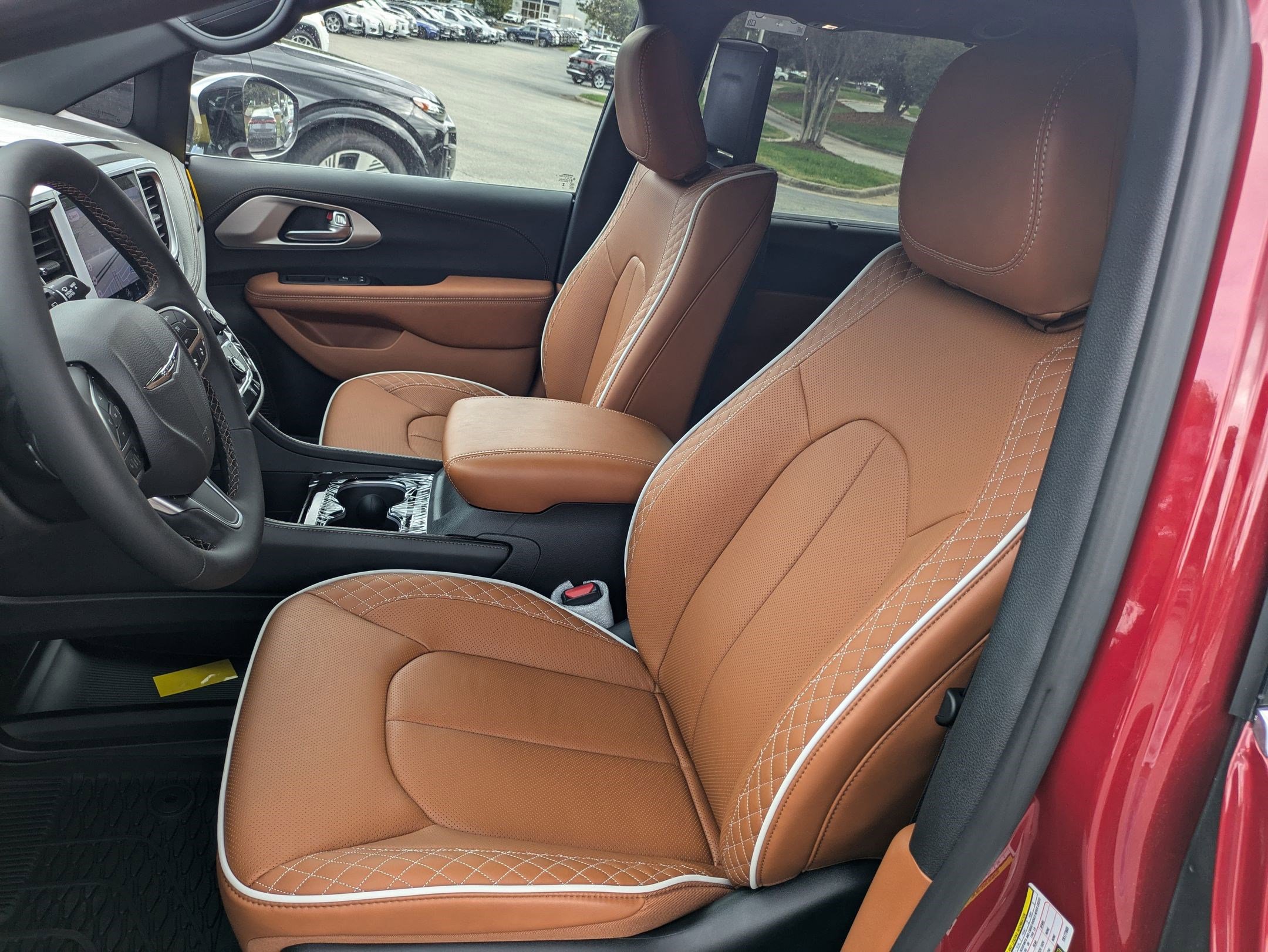 New 2026 Chrysler Pacifica Pinnacle image 19