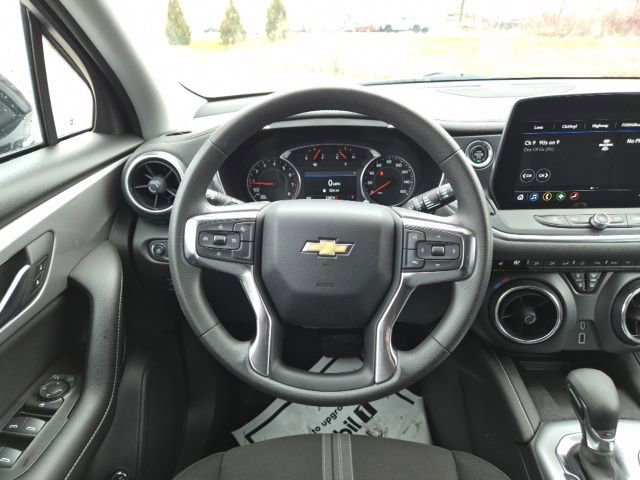 Used 2024 Chevrolet Blazer LT w/ Convenience Package FWD image 19