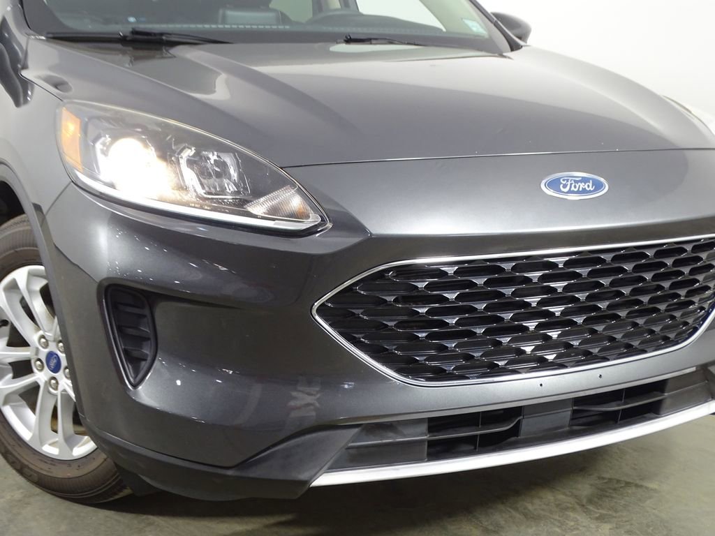 Used 2020 Ford Escape SE image 43