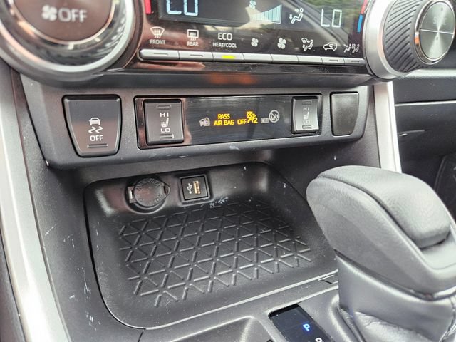 Used 2024 Toyota RAV4 AWD Hybrid w/ Weather Package image 30