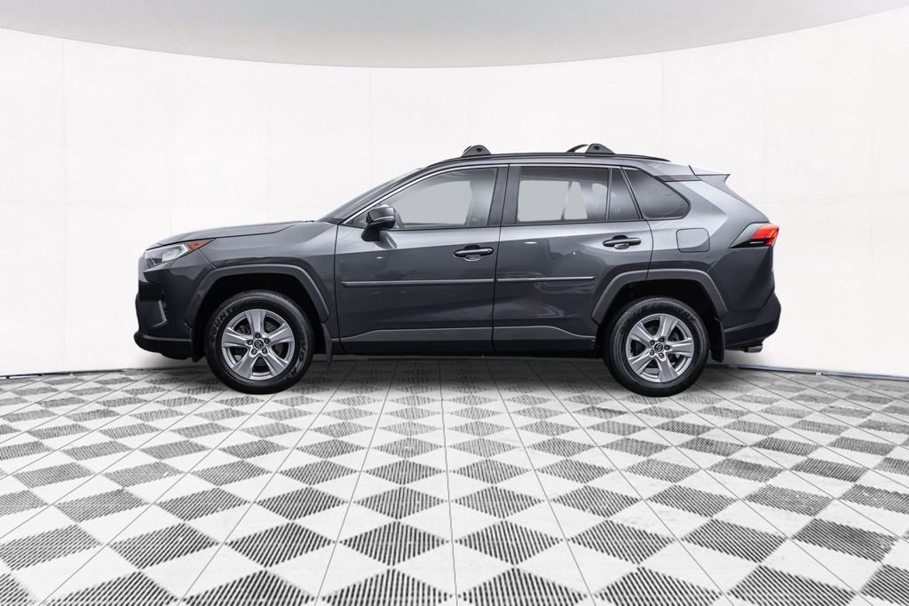 Used 2019 Toyota RAV4 XLE w/ Convenience Package image 6