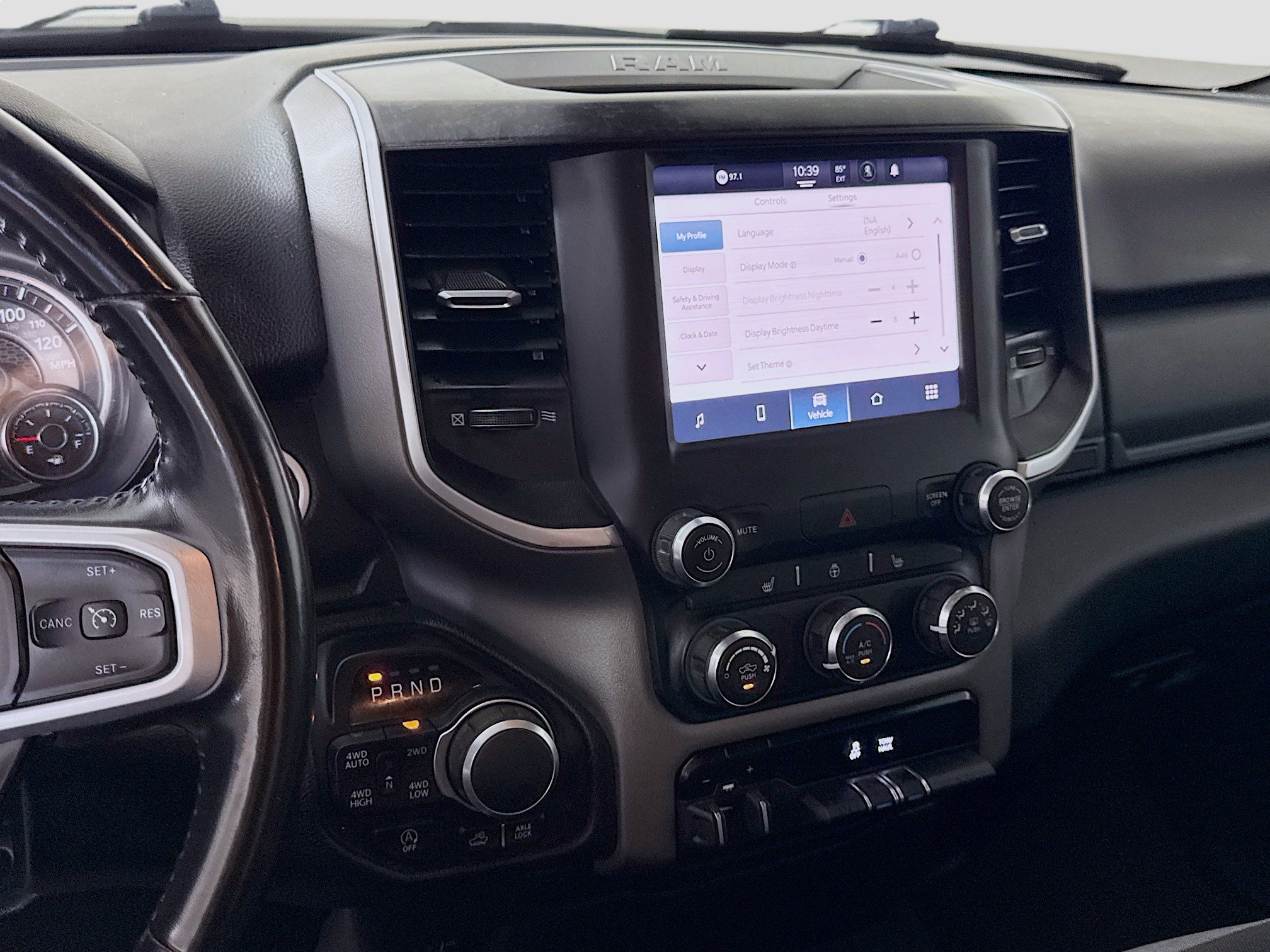 Used 2023 RAM 1500 Big Horn AWD/4WD image 18
