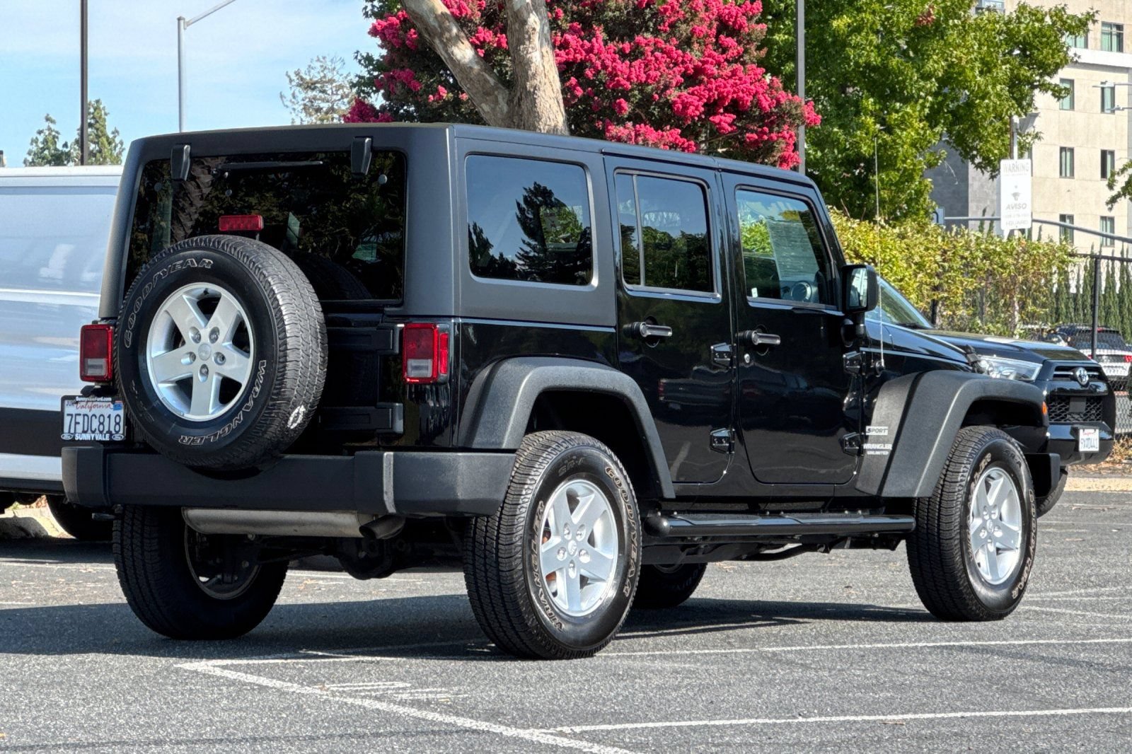 Used 2014 Jeep Wrangler Unlimited Sport w/ Quick Order Package 24S AWD/4WD image 4