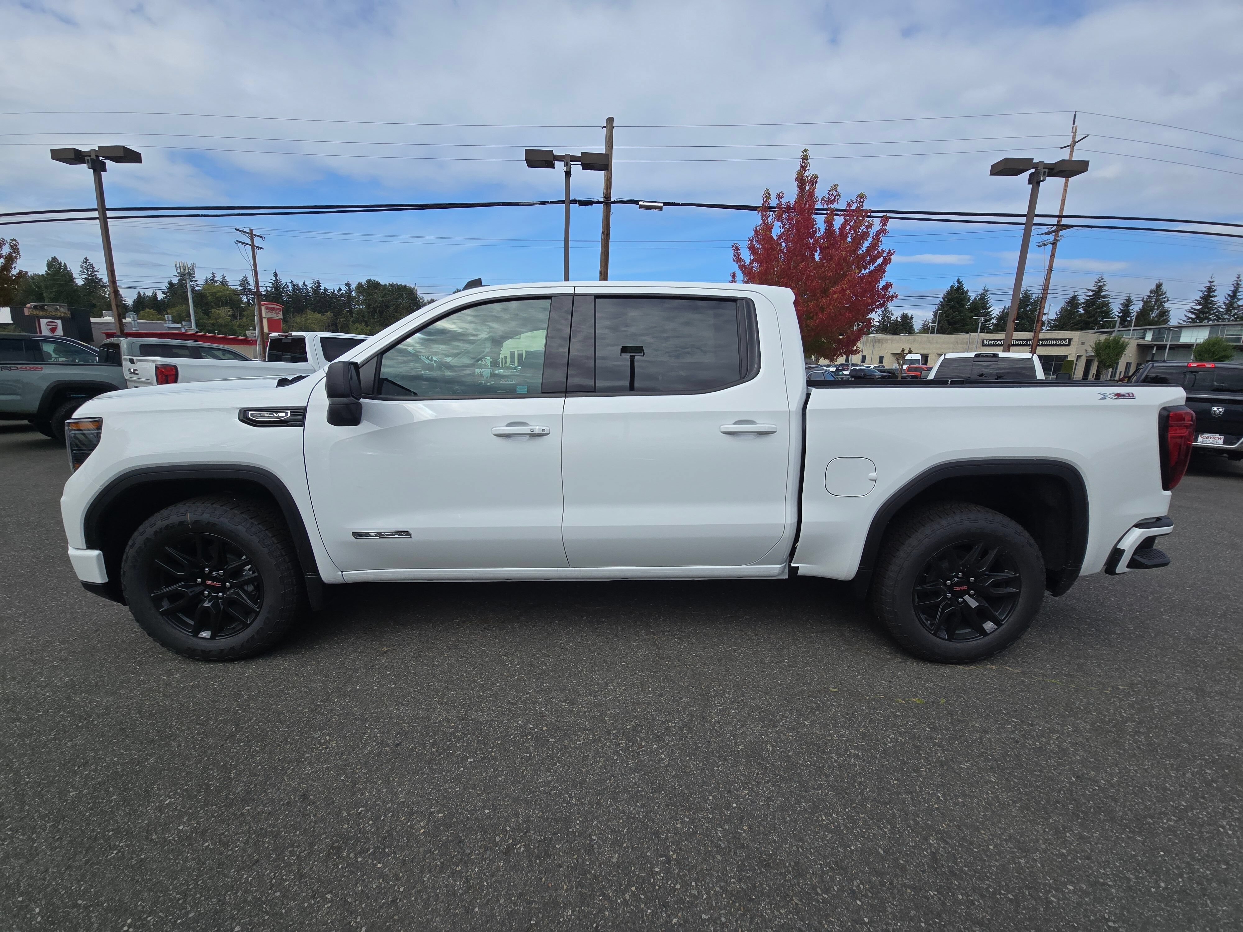 New 2026 GMC Sierra 1500 Elevation AWD/4WD image 4