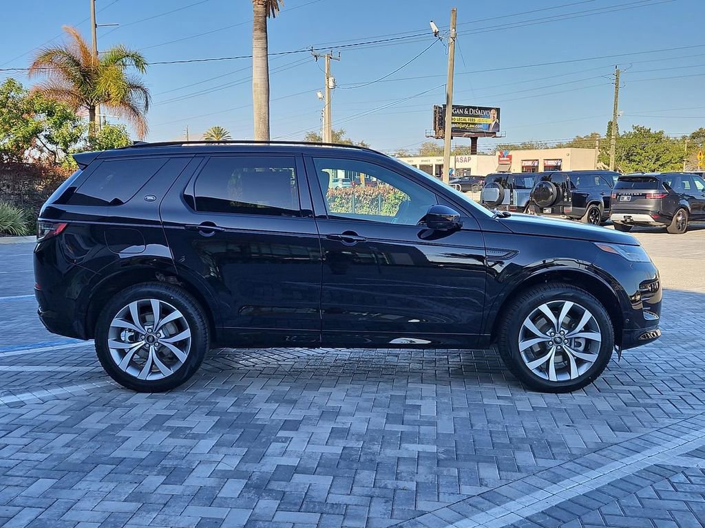 New 2026 Land Rover Discovery Sport Landmark image 6