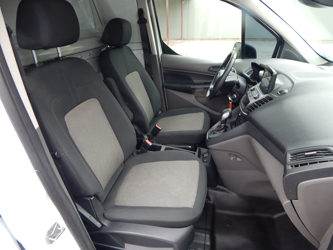 Used 2022 Ford Transit Connect XL FWD image 19