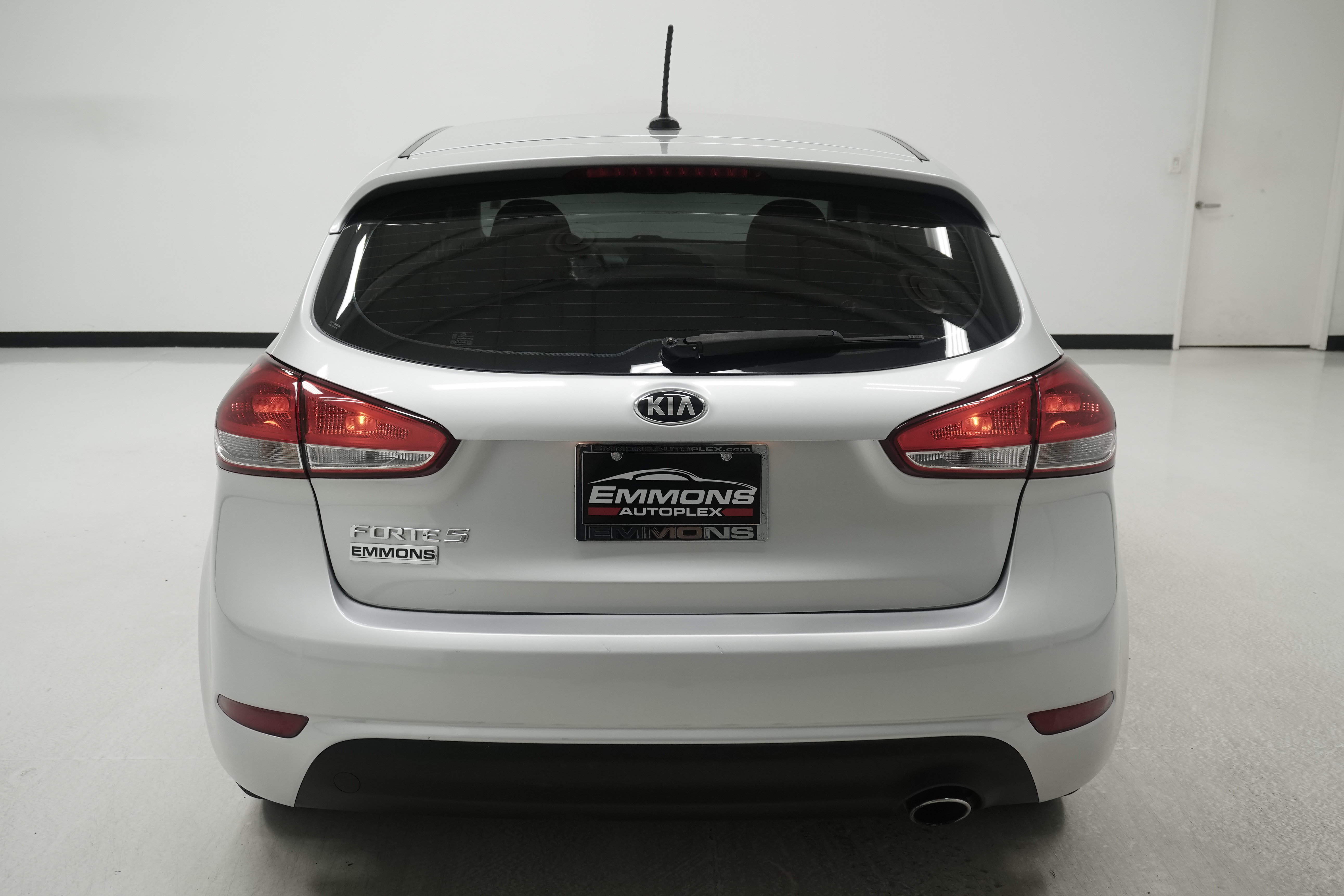 Used 2016 Kia Forte LX FWD image 5