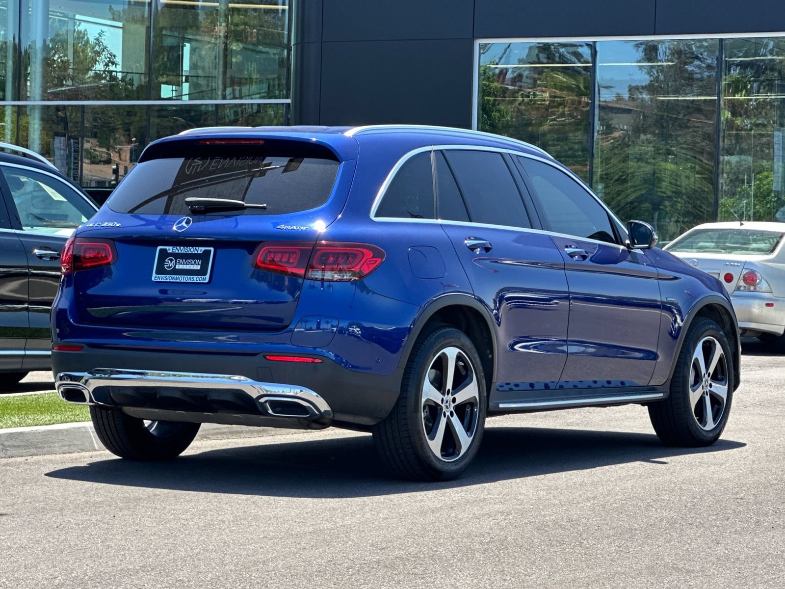 Used 2020 Mercedes-Benz GLC 350e 4MATIC image 3