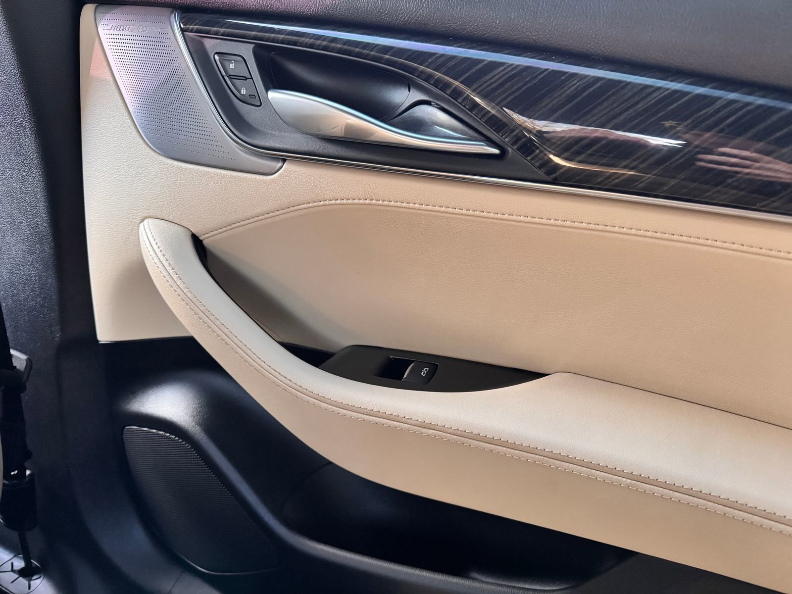 Used 2020 Cadillac CT5 Premium Luxury image 26