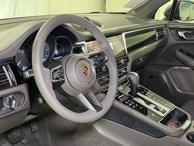 New 2026 Porsche Macan image 15