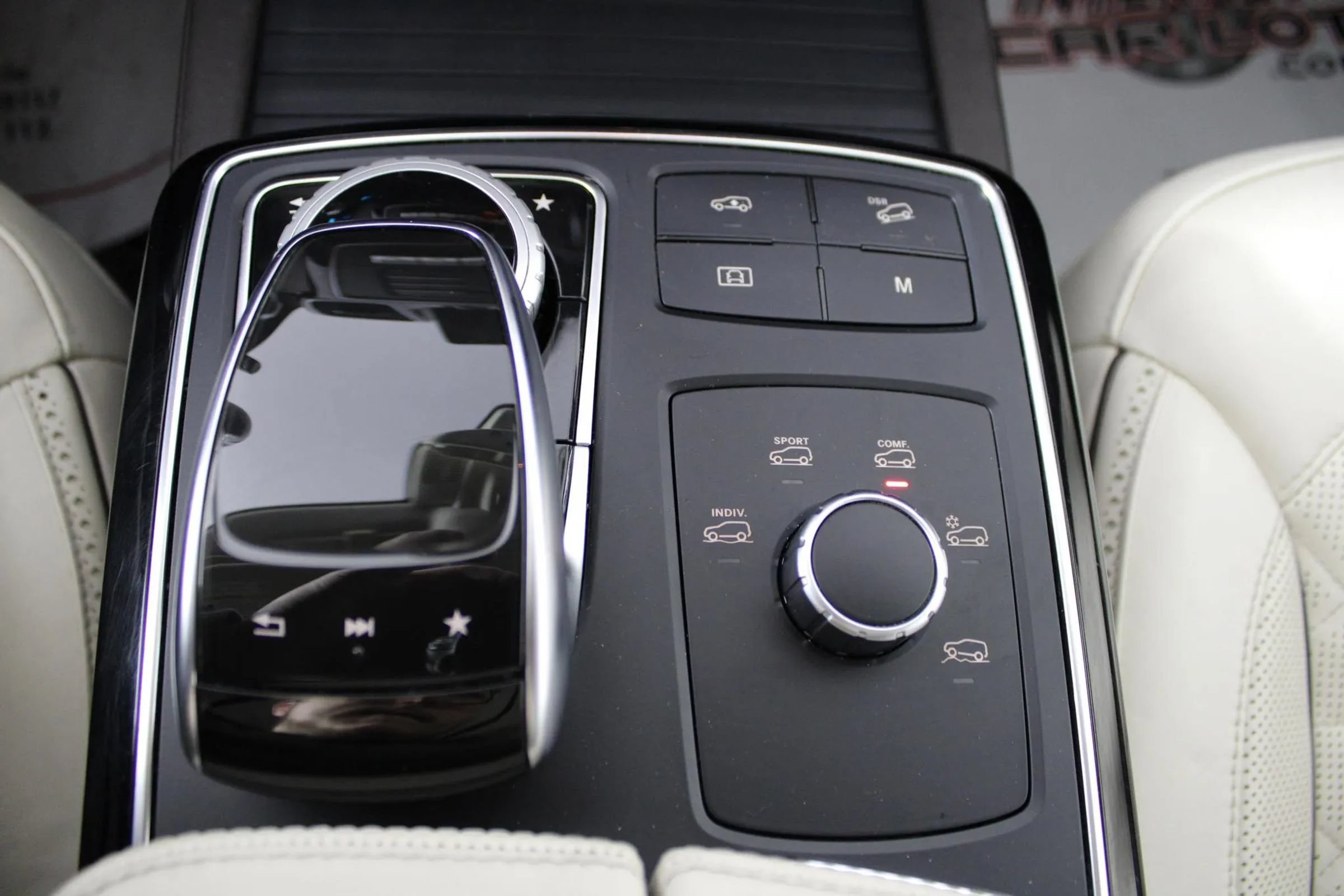 Used 2019 Mercedes-Benz GLS 450 4MATIC image 24